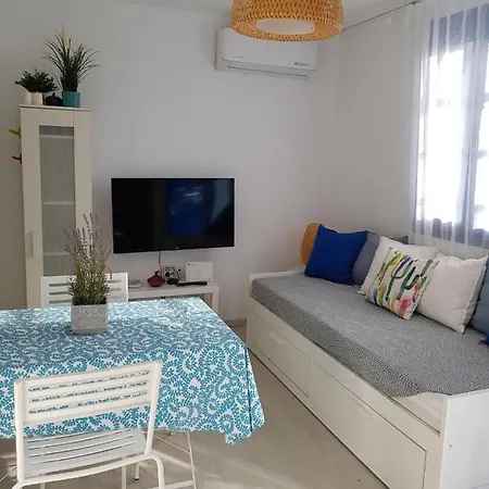 Casa Ble - Izla Homes Villa *